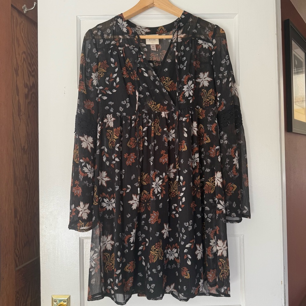 Knox Rose Black Floral Boho Tunic Dress Bell Sleeve Semi Sheer V Neck XS Boho - Picture 8 of 9